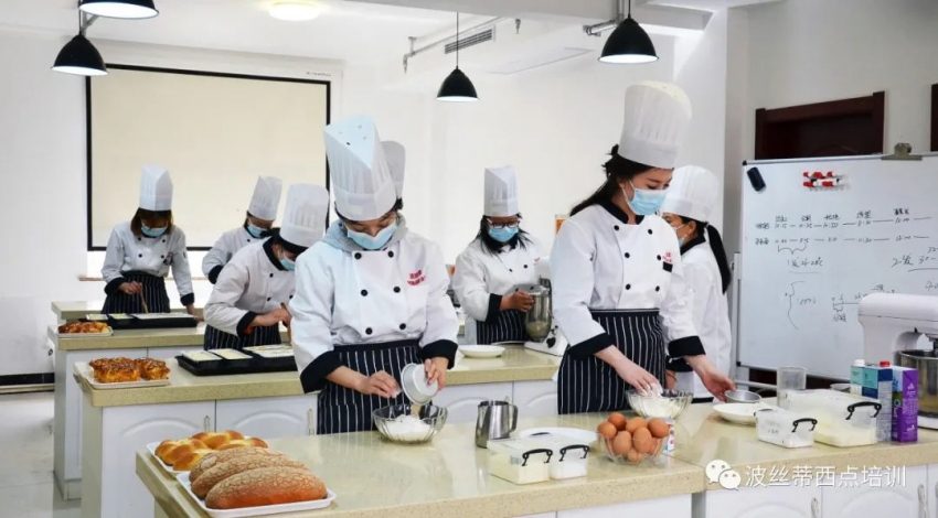 來啦！西點焙烤班要開課啦！